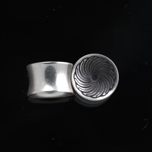 Stainless Steel Spiral Engraved Plugs - Imagen 2